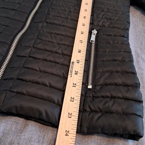 Micheal Kors puffer jacket - Picture 8 of 12